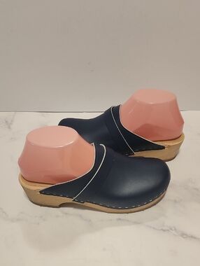 Verka Made In Sweden Women’s Navy Clog Mules
